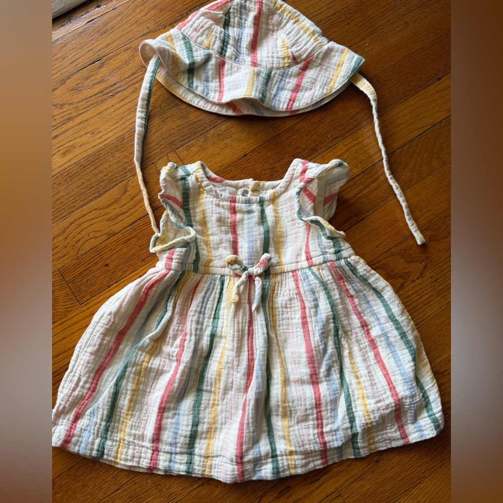 Like new Hanna Andersson Striped baby Dress 3-6mos includes matching XS sun hat